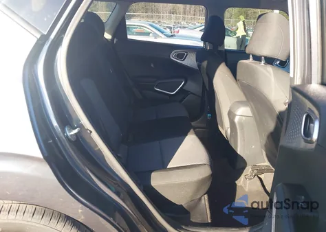 2022 Kia Soul Lx z USA, uszkodzony, nr VIN KNDJ23AU6N7811656